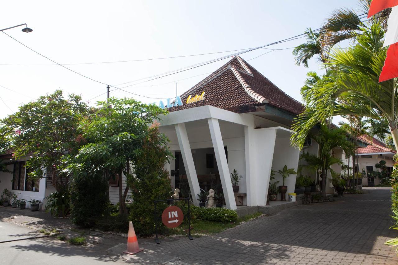 Reddoorz Plus Near Mall Roxy Banyuwangi Banyuwangi  Exterior foto